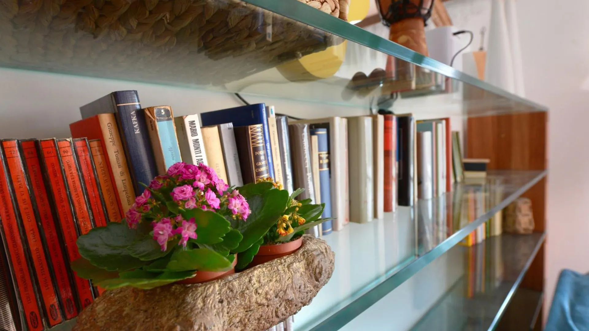 Casa Del Cinema E Dei Libri Apartment Palermo Italy